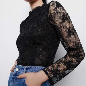 BLACK LACE SEQUIN COMBINATION TOP